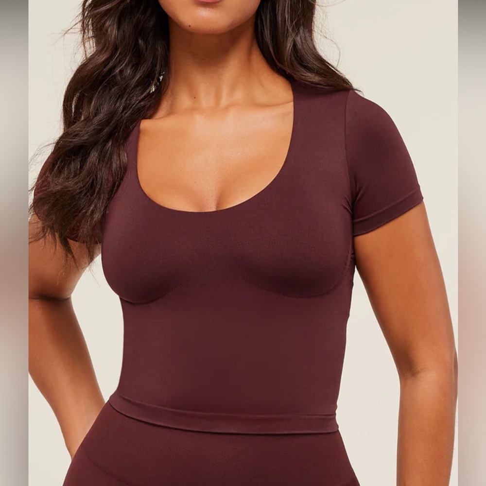 Gymshark Soft Sculpt T-Shirt with Shelf